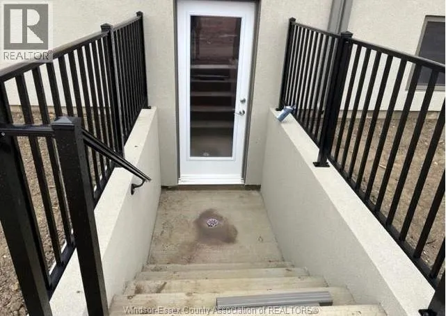 153 LANE STREET