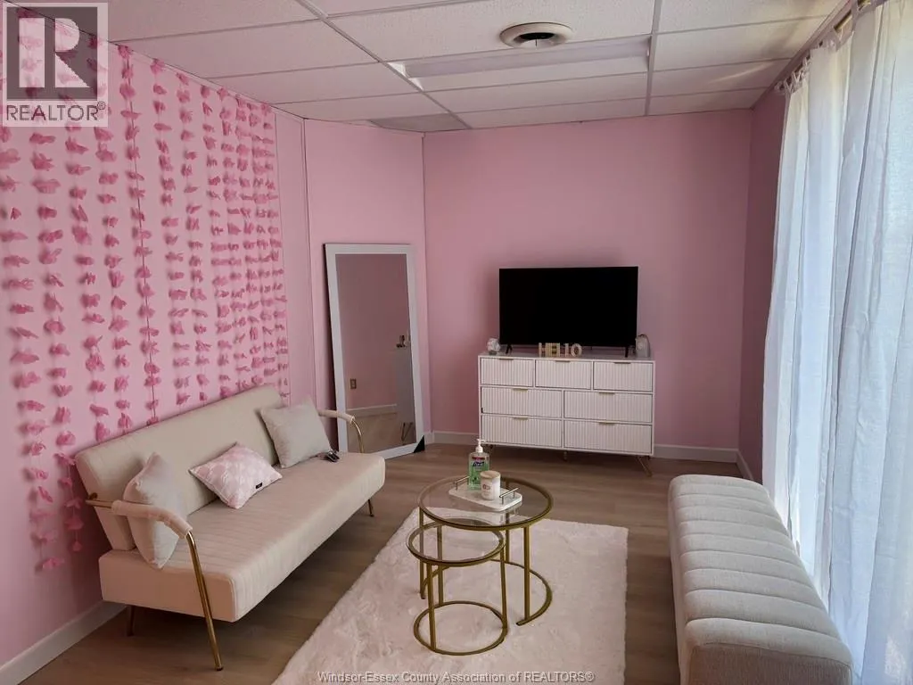 527 MURPHY ROAD Unit# 201