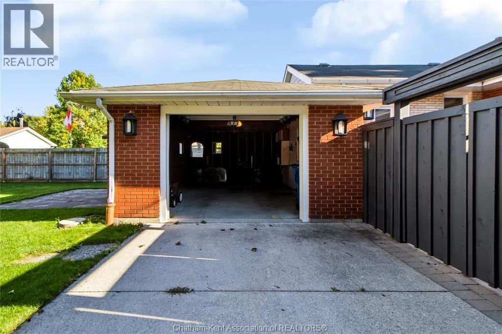 81 Devon ROAD