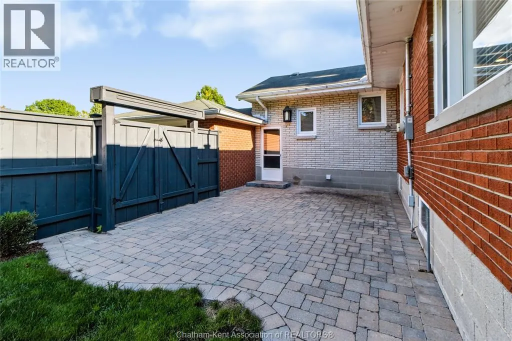 81 Devon ROAD