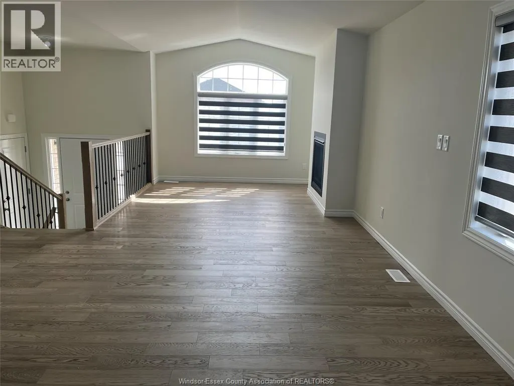 392 HEMLOCK LANE Unit# UPPER
