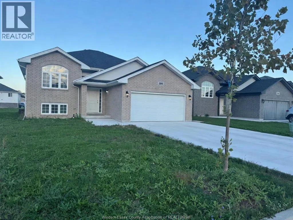 392 HEMLOCK LANE Unit# UPPER