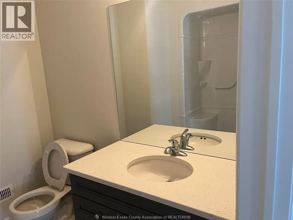 392 HEMLOCK LANE Unit# UPPER