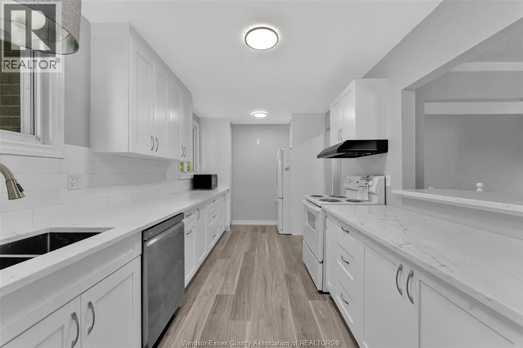 282 Brien East
