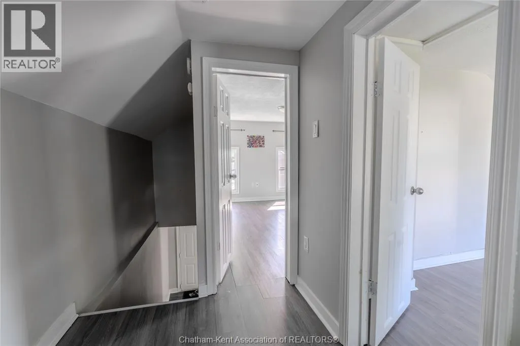 32 Degge STREET