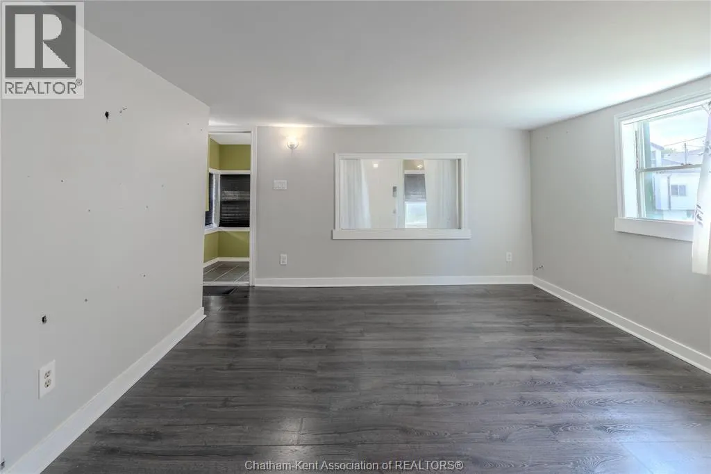 32 Degge STREET