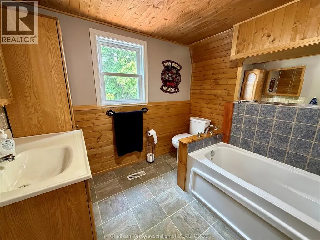 10797 Countryview LINE