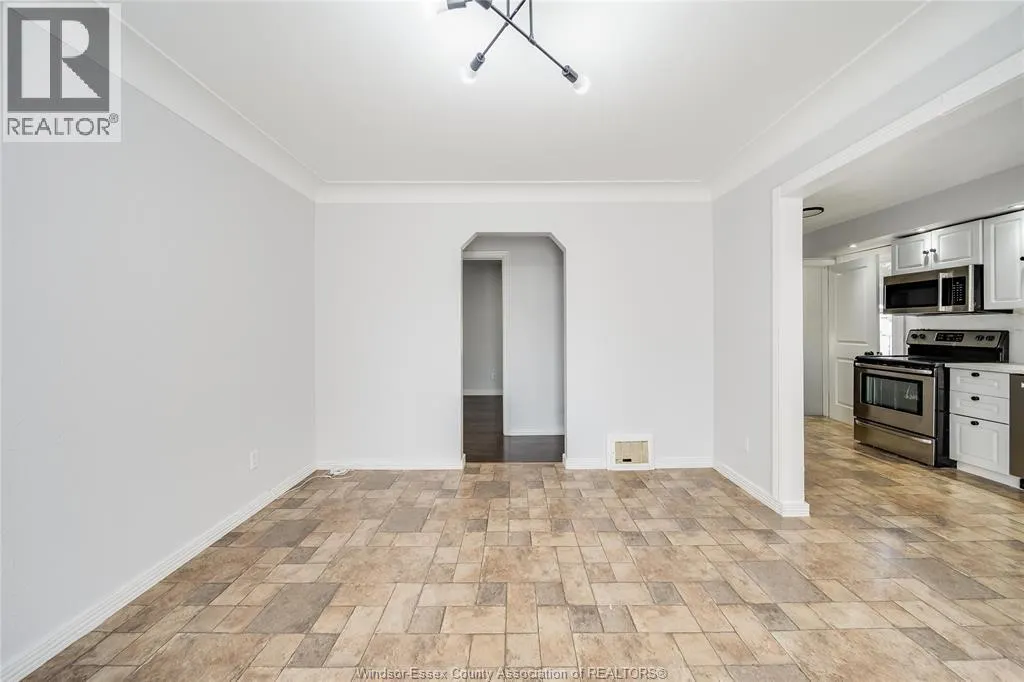1153 HARRISON