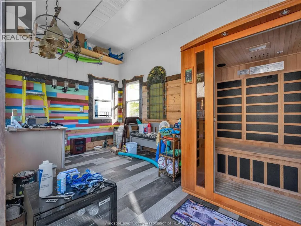 414 ELMSTEAD