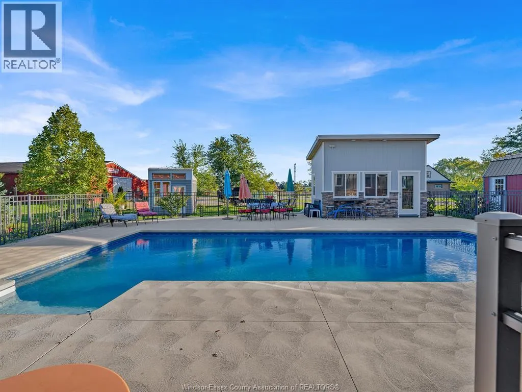414 ELMSTEAD