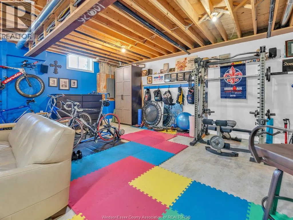 414 ELMSTEAD