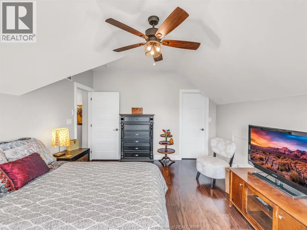 414 ELMSTEAD