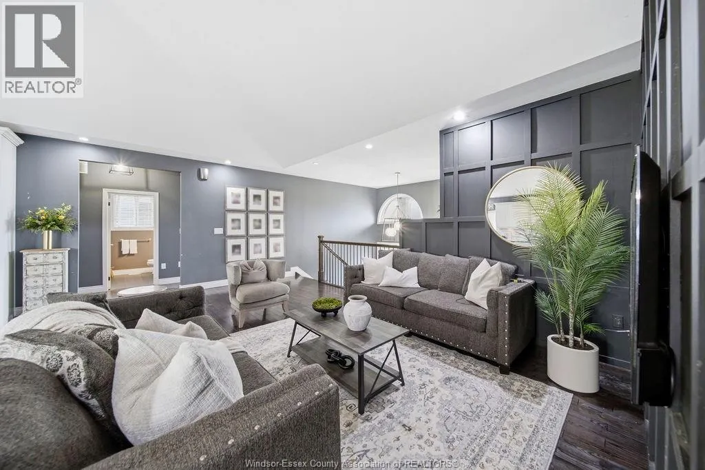 1302 DEER RUN TRAIL