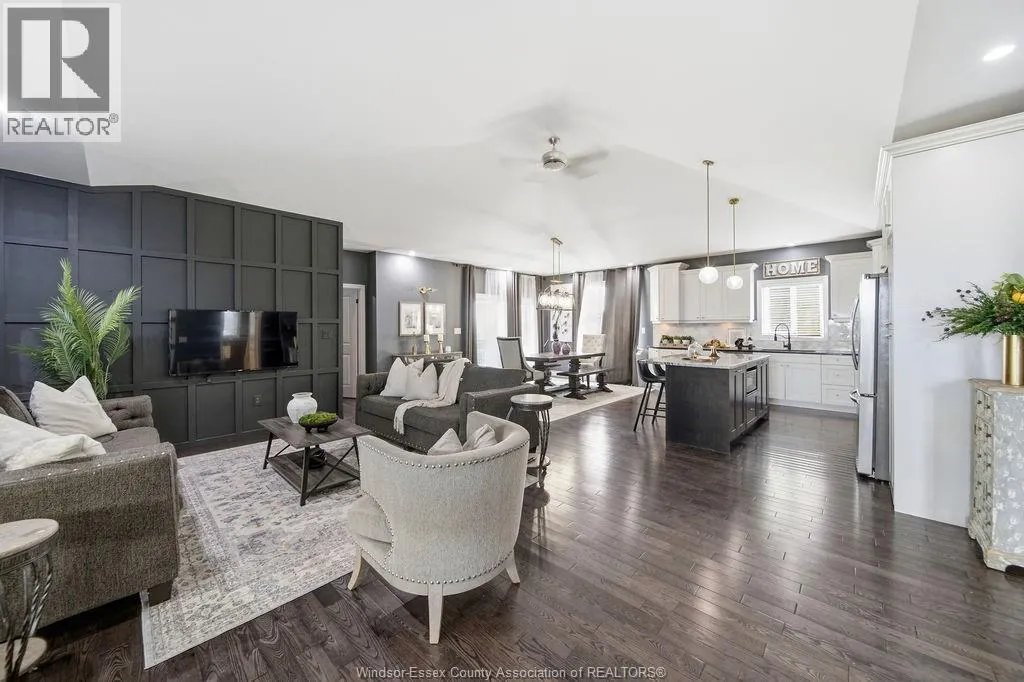 1302 DEER RUN TRAIL