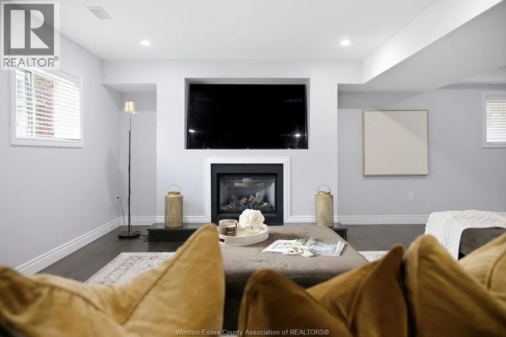 1302 DEER RUN TRAIL