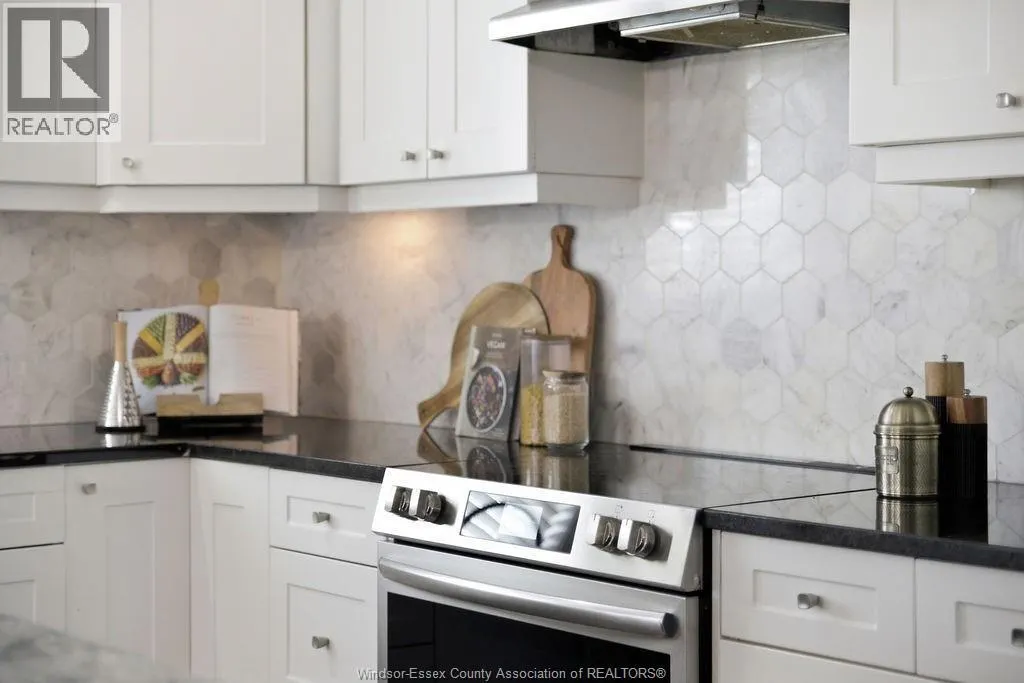 1302 DEER RUN TRAIL