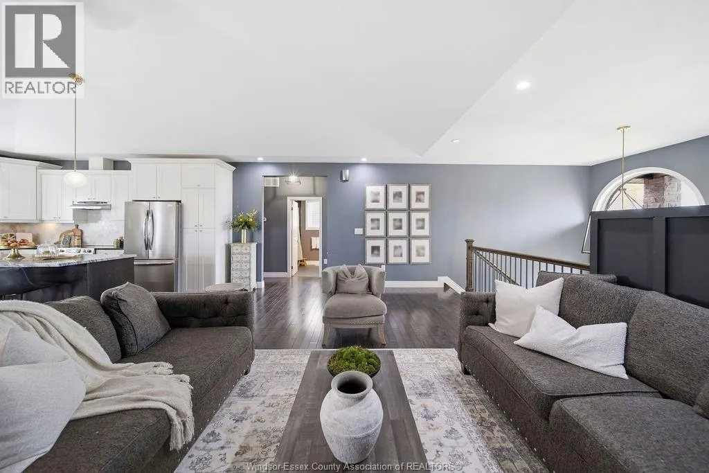 1302 DEER RUN TRAIL