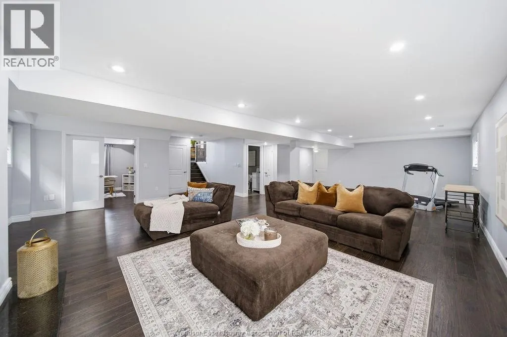 1302 DEER RUN TRAIL