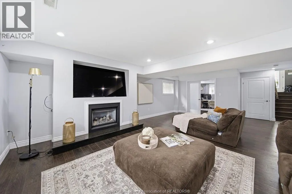 1302 DEER RUN TRAIL