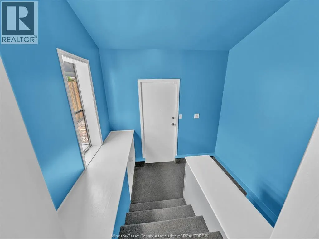 1673 Cadillac STREET