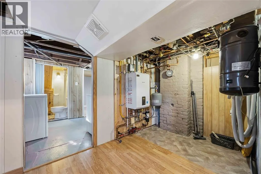 333 MITTON STREET South