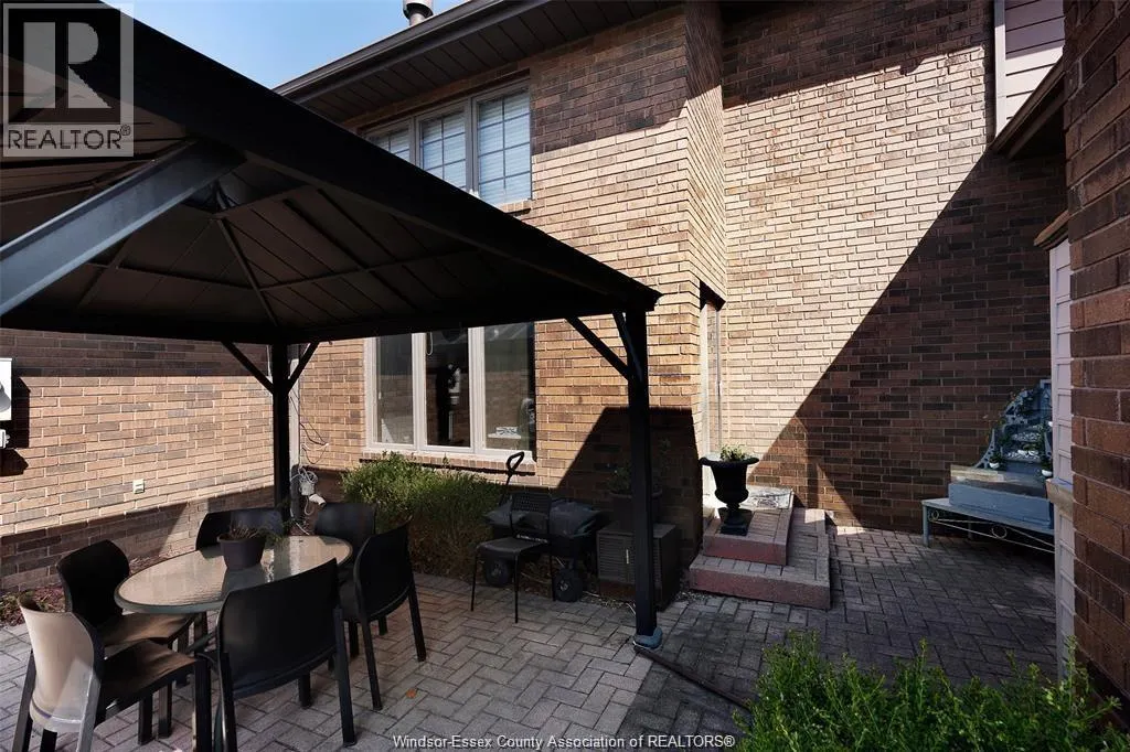 172 POINTE WEST DRIVE