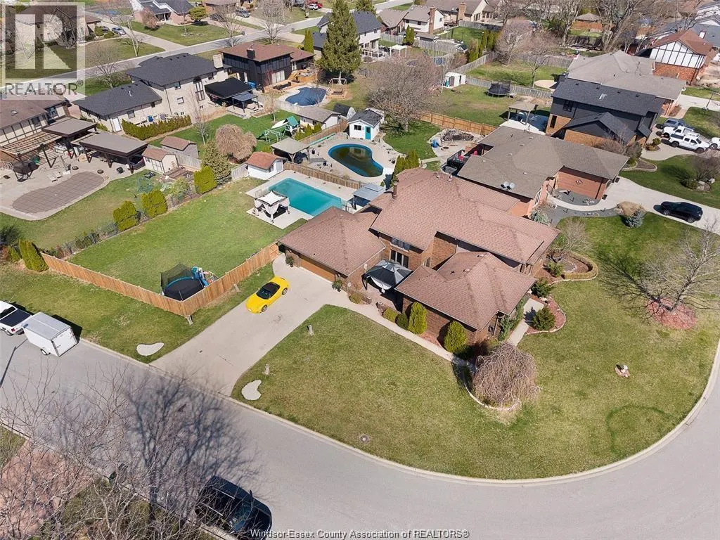 172 POINTE WEST DRIVE