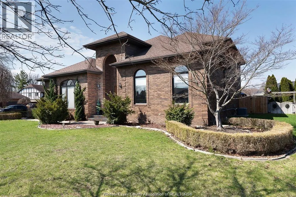 172 POINTE WEST DRIVE