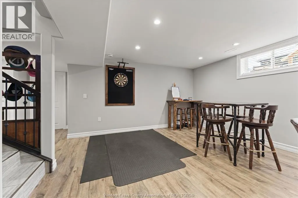 120 GOLFVIEW DRIVE