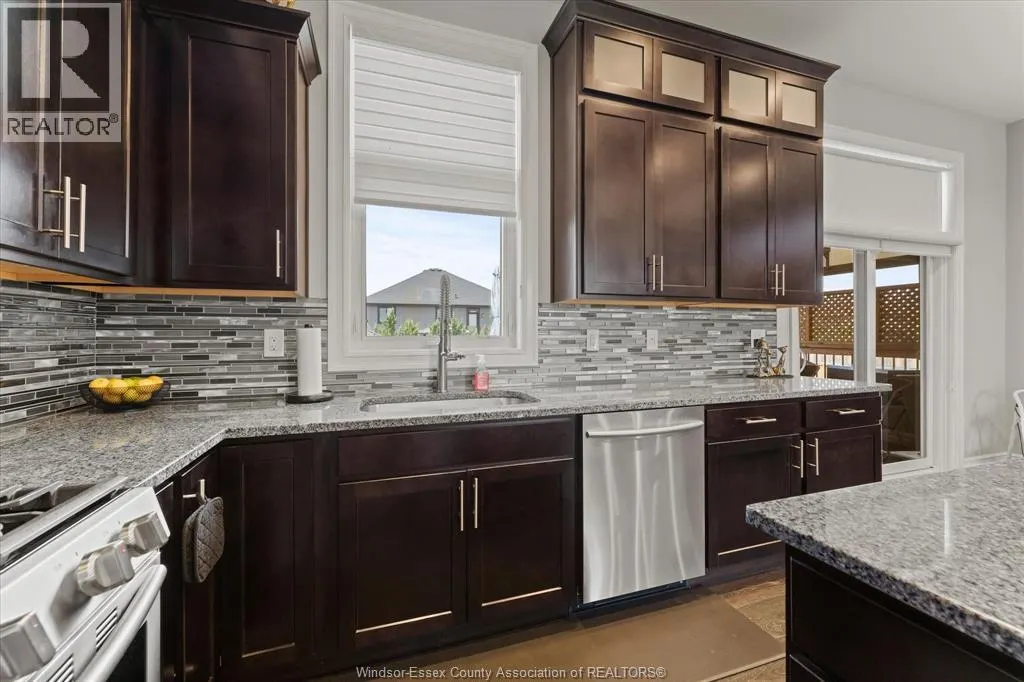120 GOLFVIEW DRIVE