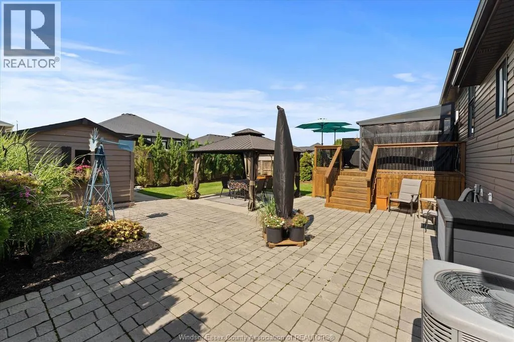 120 GOLFVIEW DRIVE
