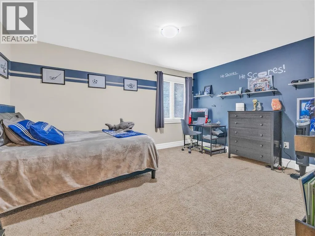 1255 MAPLE