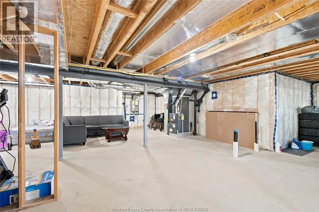 1436 MULLINS DRIVE