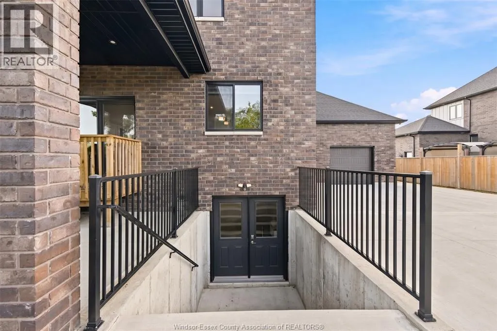 1436 MULLINS DRIVE