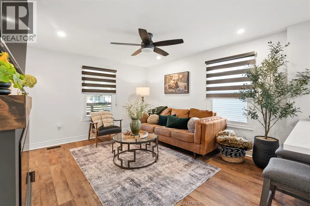 2328 FOREST