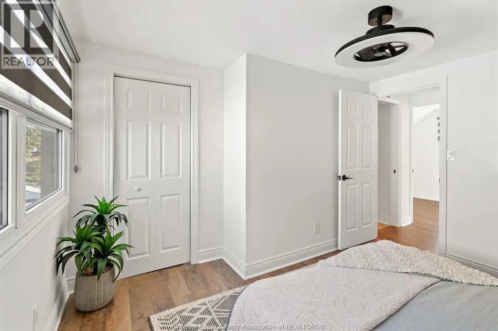 2328 FOREST