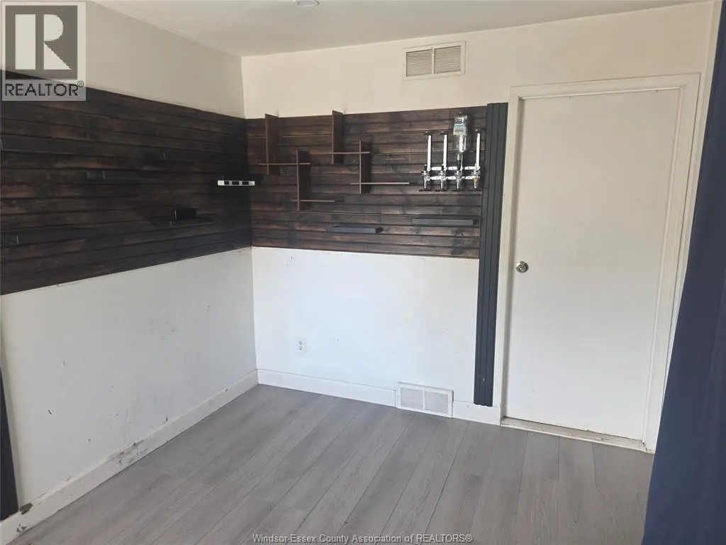 1108 Brock STREET