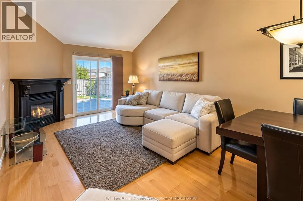 418 COOPER CRESCENT
