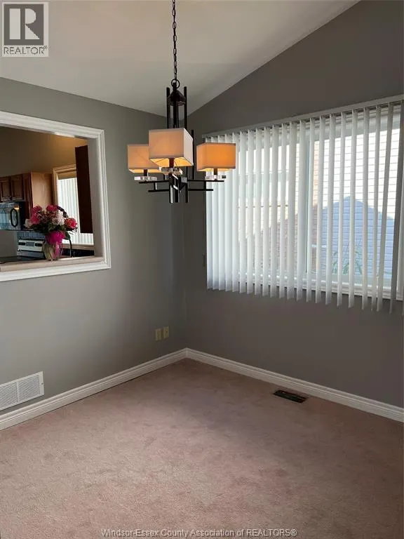 9 Erie Glen CRESCENT