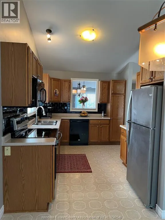 9 Erie Glen CRESCENT