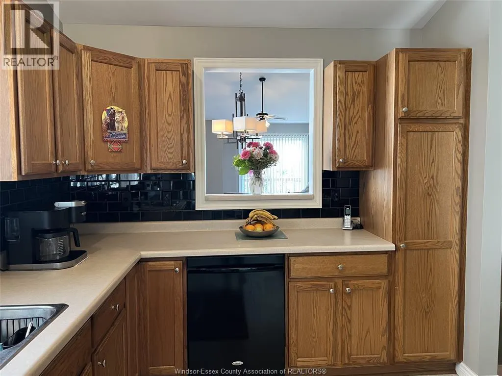 9 Erie Glen CRESCENT