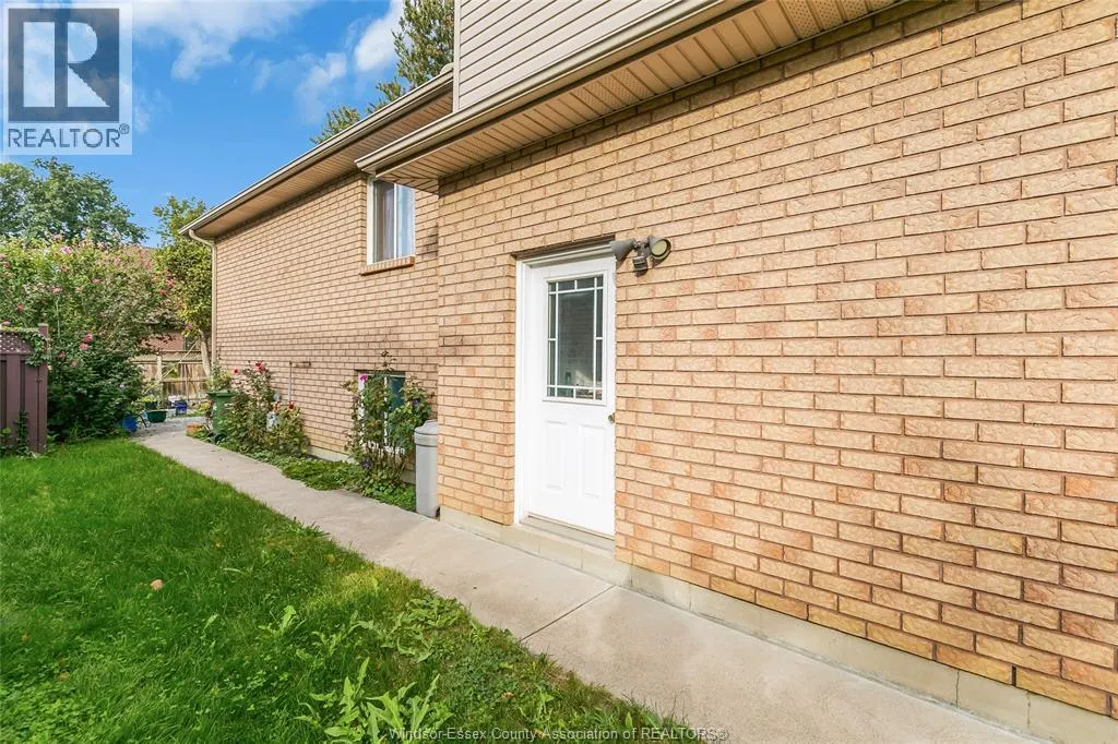 445 JOHN HARVEY CRESCENT