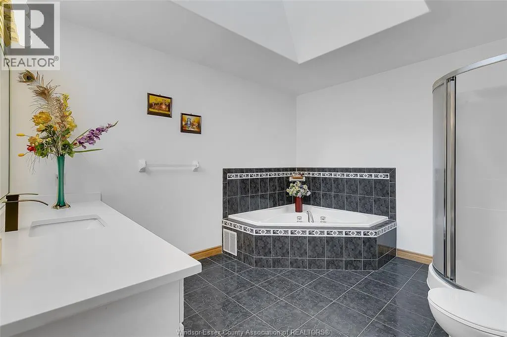 445 JOHN HARVEY CRESCENT