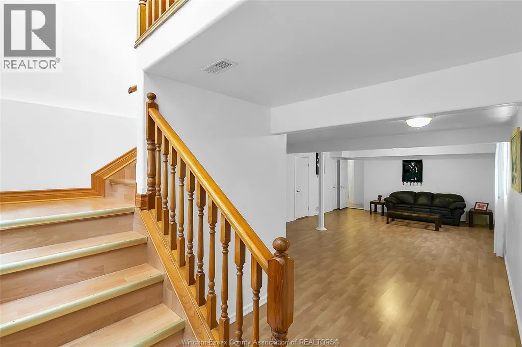 445 JOHN HARVEY CRESCENT
