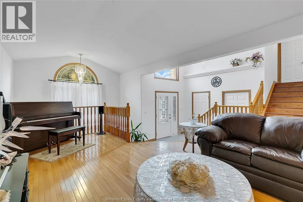 445 JOHN HARVEY CRESCENT