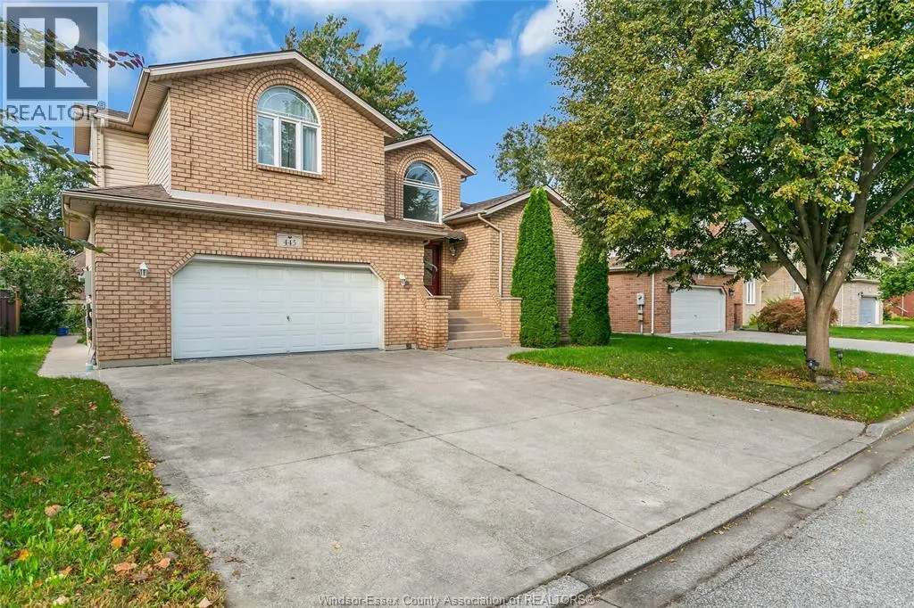 445 JOHN HARVEY CRESCENT