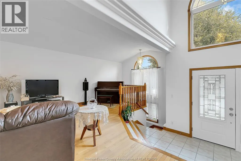 445 JOHN HARVEY CRESCENT