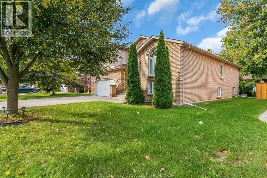 445 JOHN HARVEY CRESCENT