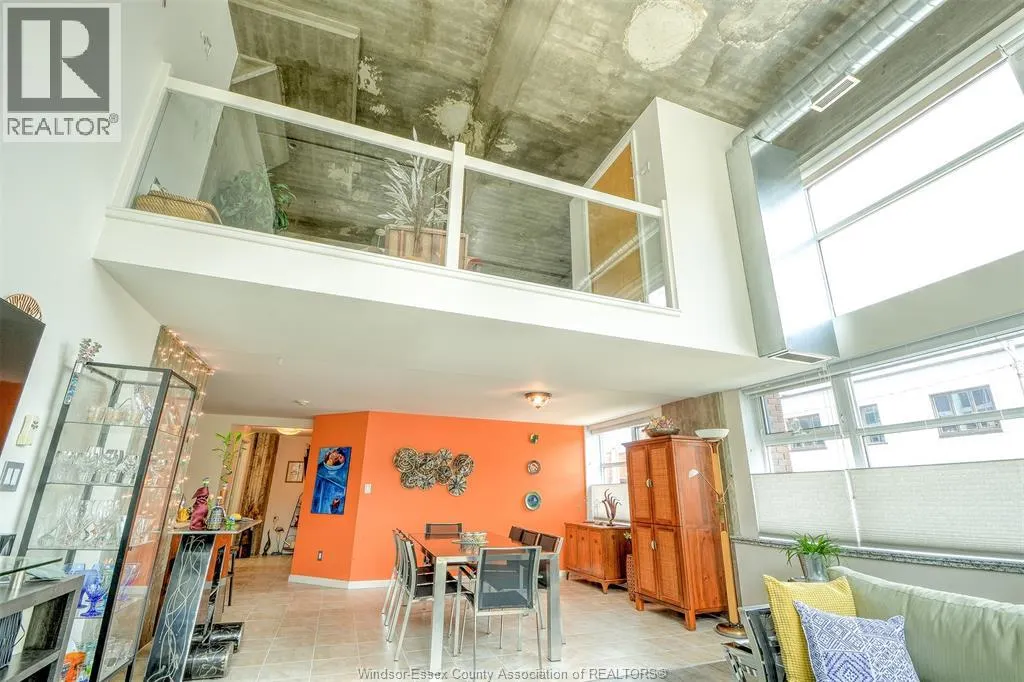 2175 WYANDOTTE STREET East Unit# 105