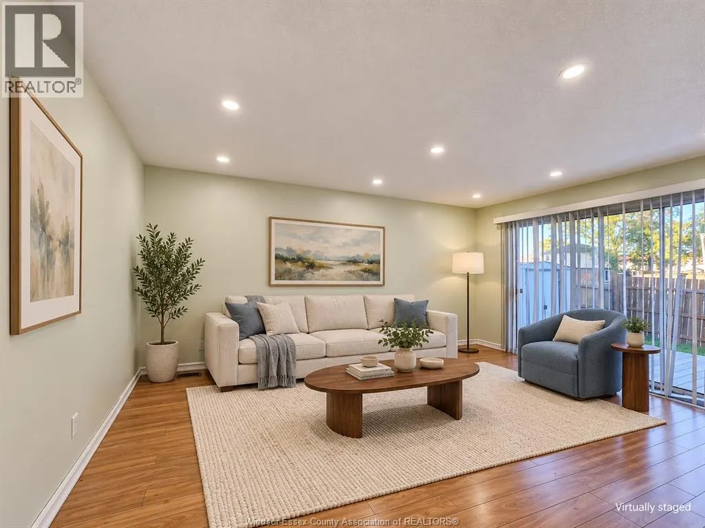 8370 GREGORY